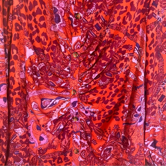 Free People Cheetah Print/ Paisley Cinched Business Casual Long Sleeve Top A21 - Picture 4 of 6